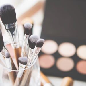 Meet your Posher, Lynsey